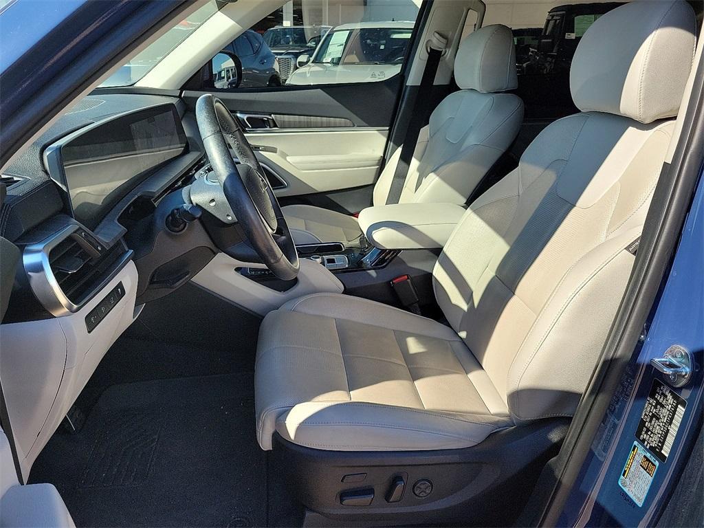 used 2023 Kia Telluride car, priced at $37,933