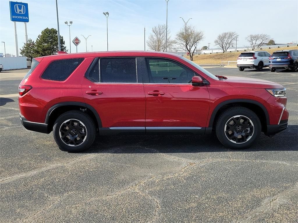 new 2025 Honda Pilot car, priced at $47,870