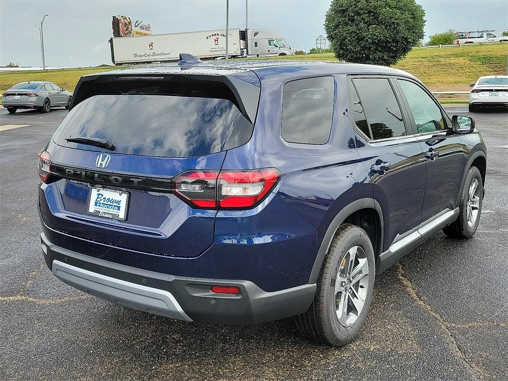 new 2025 Honda Pilot car, priced at $46,895
