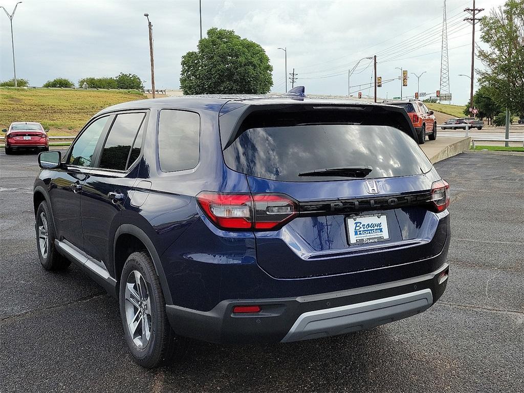 new 2025 Honda Pilot car, priced at $46,895