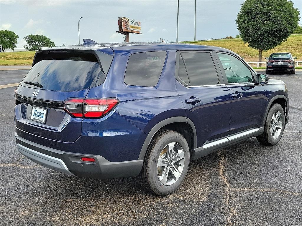 new 2025 Honda Pilot car, priced at $46,895