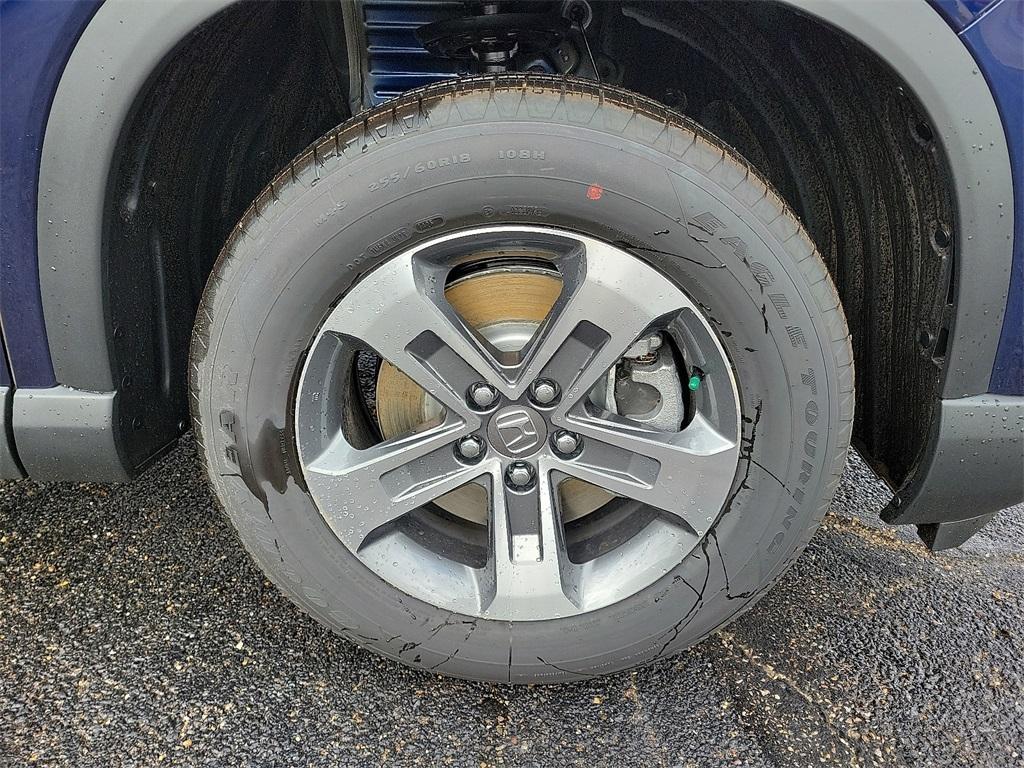 new 2025 Honda Pilot car, priced at $46,895