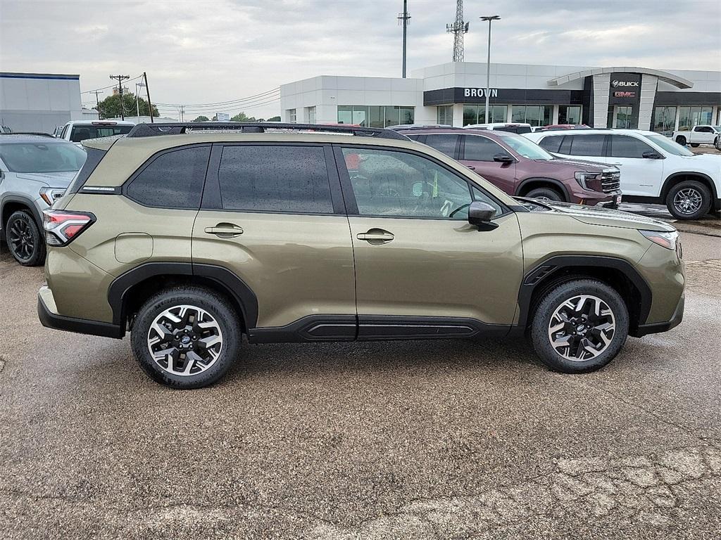 new 2025 Subaru Forester car, priced at $34,317