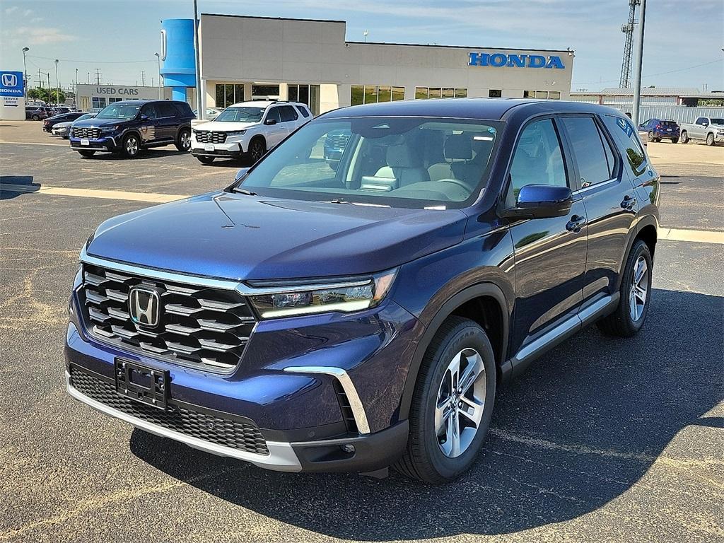 new 2025 Honda Pilot car, priced at $45,639