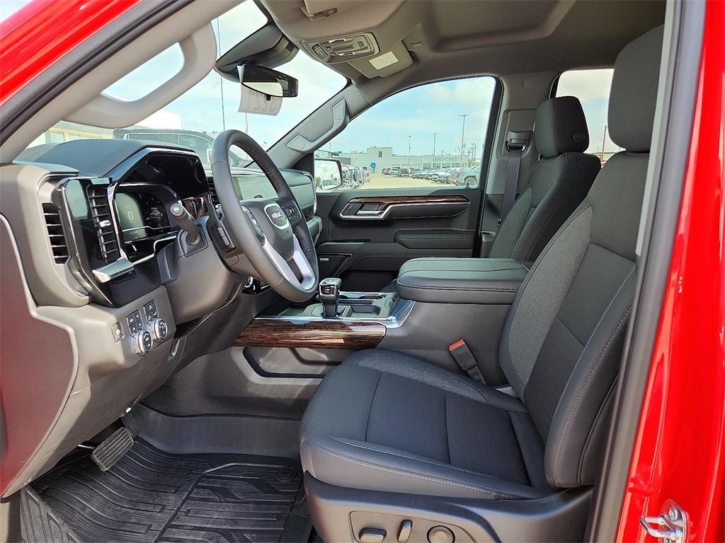 new 2025 GMC Sierra 1500 car, priced at $60,426