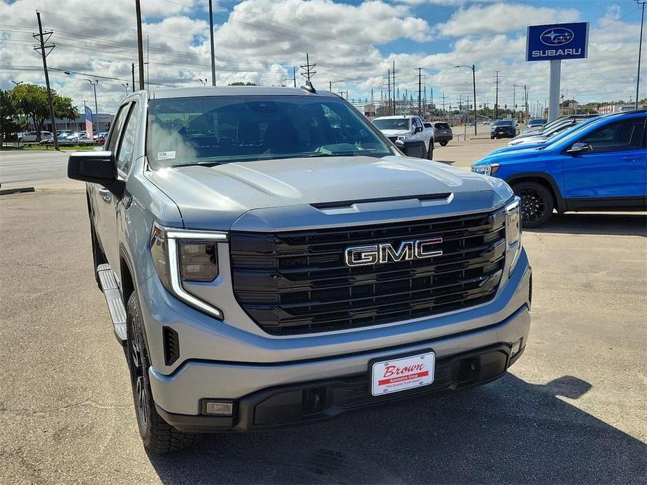 new 2024 GMC Sierra 1500 car, priced at $56,037