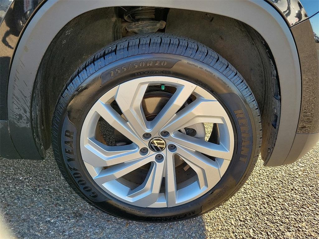 used 2021 Volkswagen Atlas car, priced at $20,097