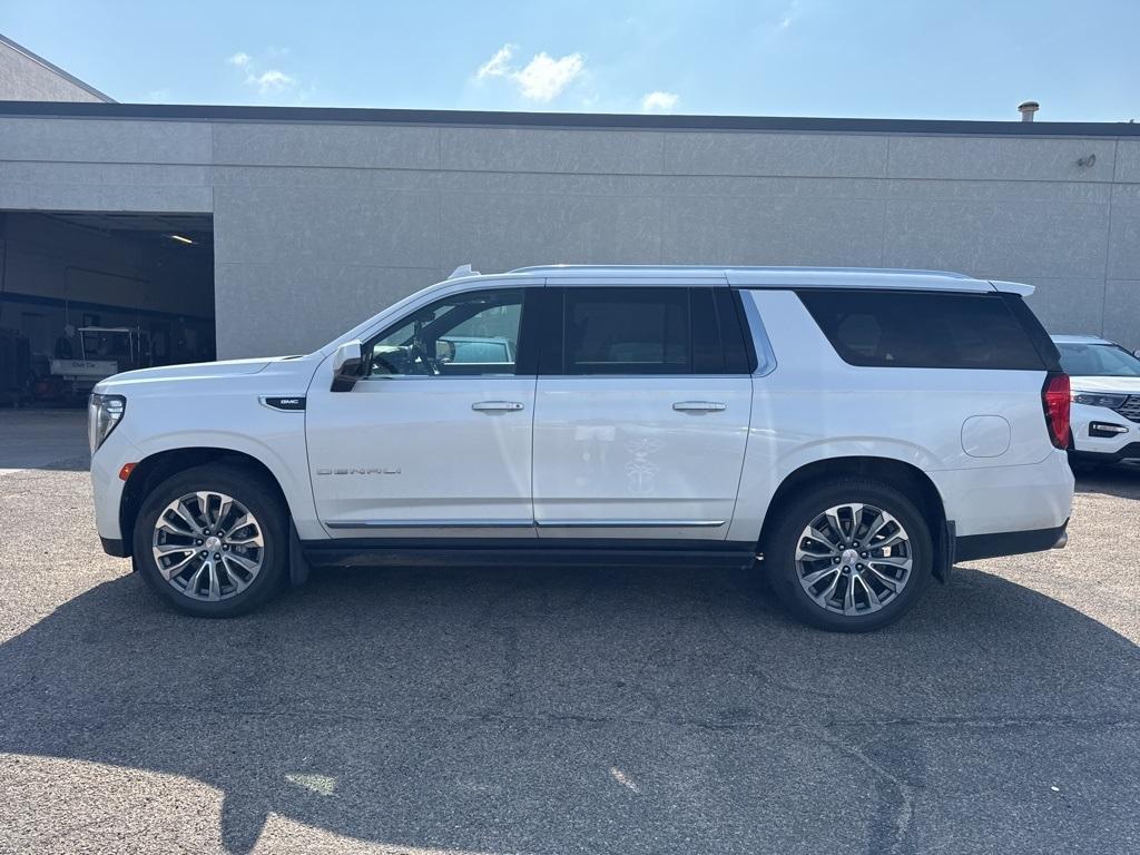 used 2021 GMC Yukon XL car, priced at $38,281