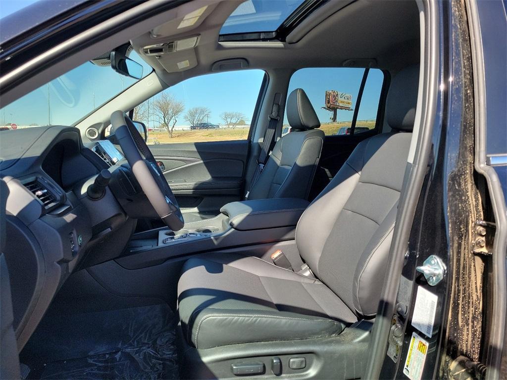 new 2025 Honda Ridgeline car, priced at $44,030