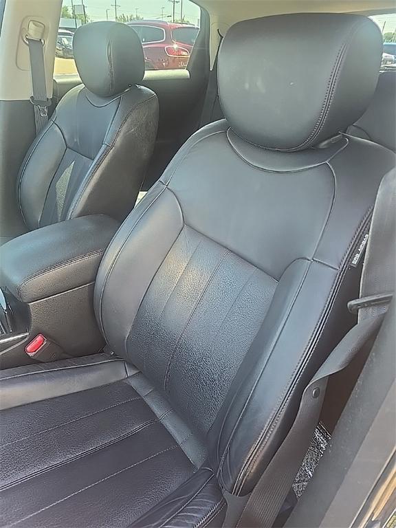 used 2016 INFINITI QX70 car