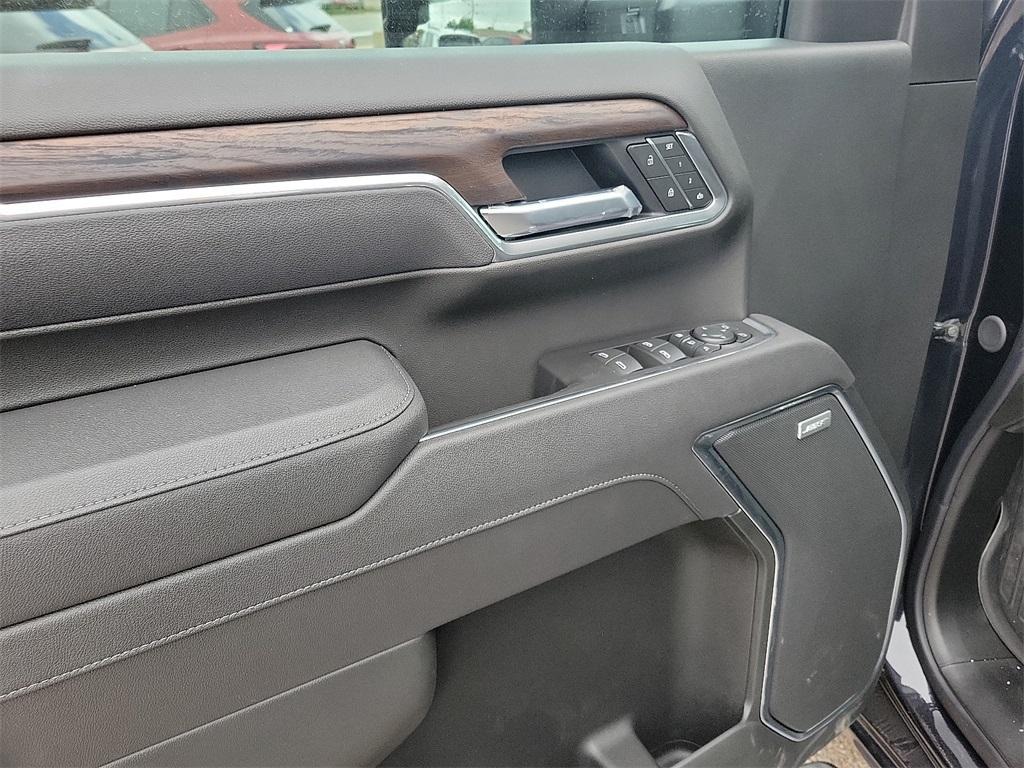 new 2025 GMC Sierra 2500 car, priced at $65,201