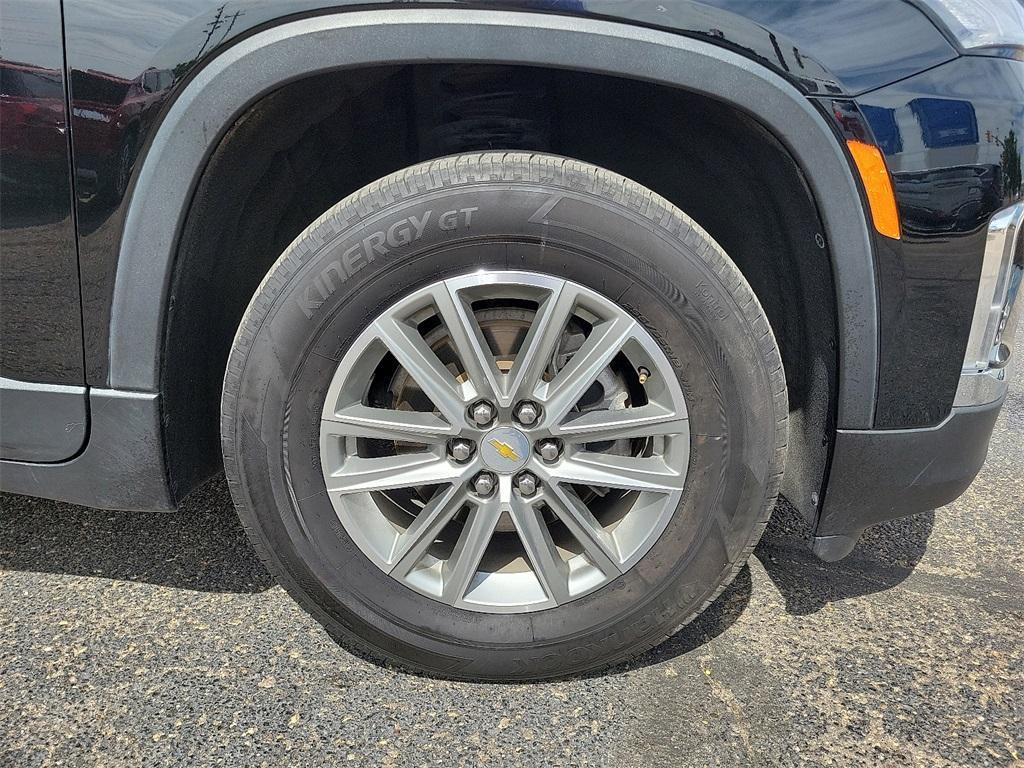 used 2023 Chevrolet Traverse car, priced at $28,956