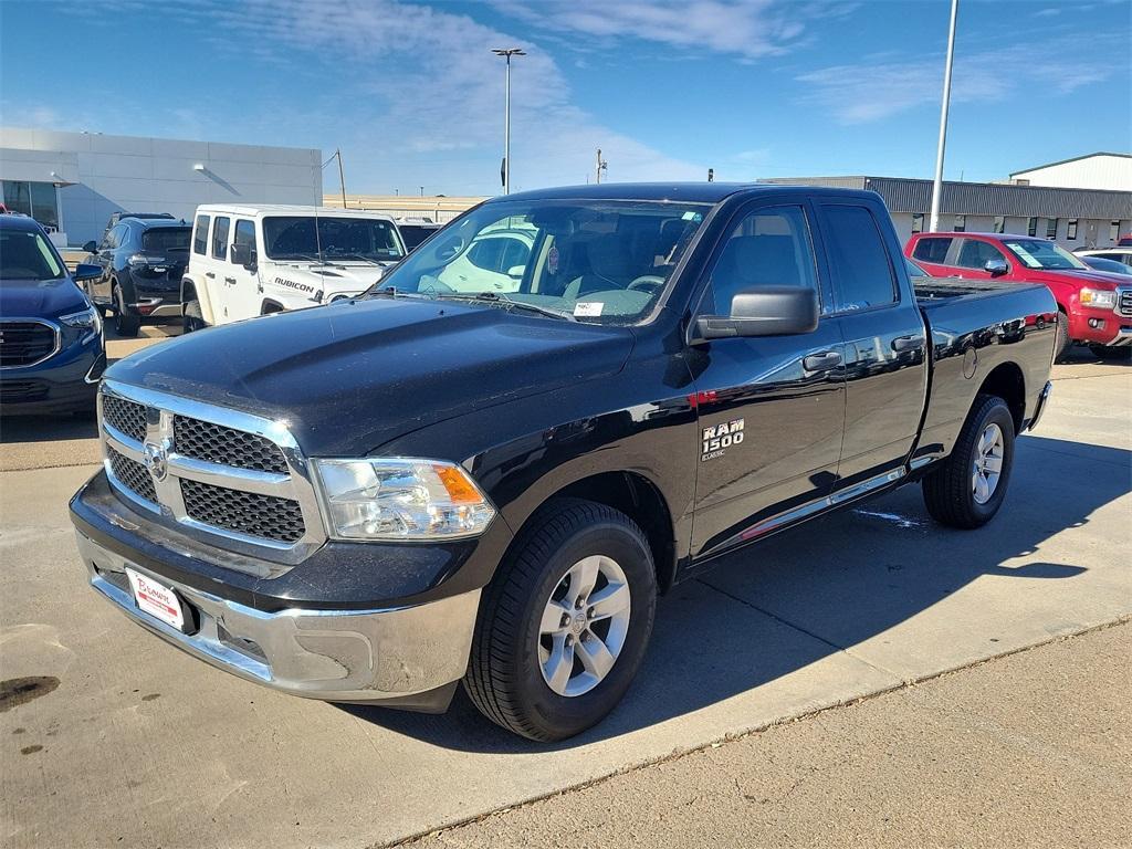 used 2019 Ram 1500 Classic car, priced at $20,442