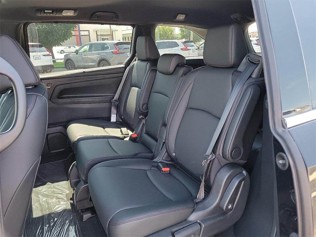 new 2025 Honda Odyssey car, priced at $43,924