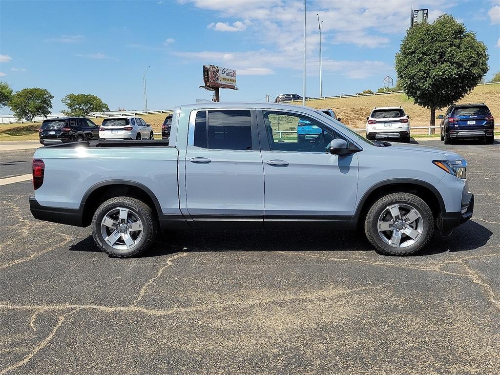 new 2025 Honda Ridgeline car, priced at $43,781