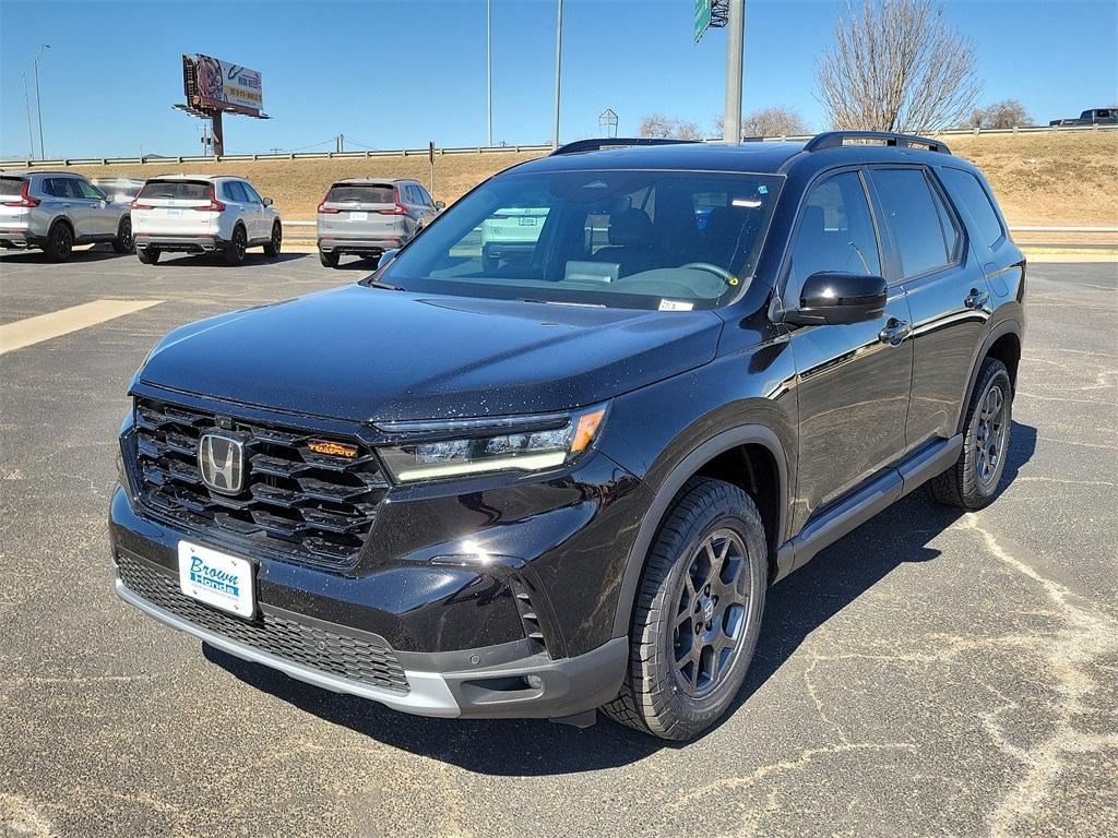 new 2025 Honda Pilot car, priced at $49,325