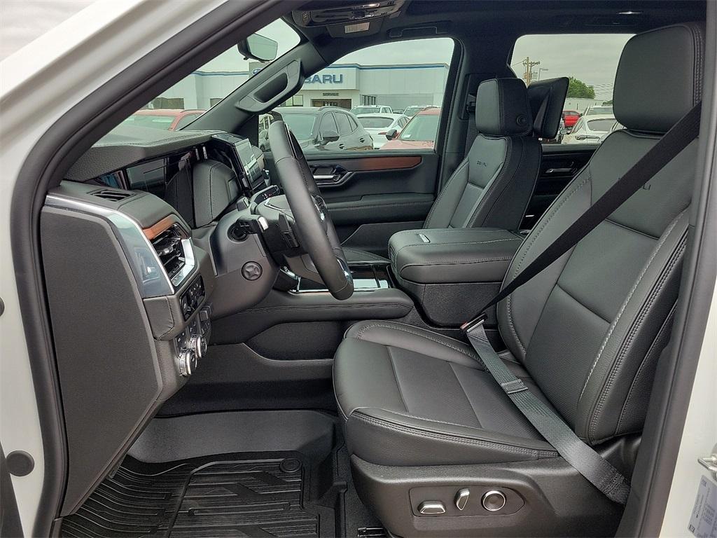 new 2025 GMC Yukon car, priced at $92,536