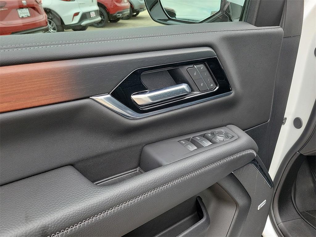 new 2025 GMC Yukon car, priced at $92,536