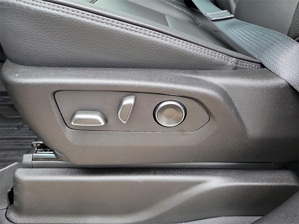 new 2025 GMC Yukon car, priced at $92,536