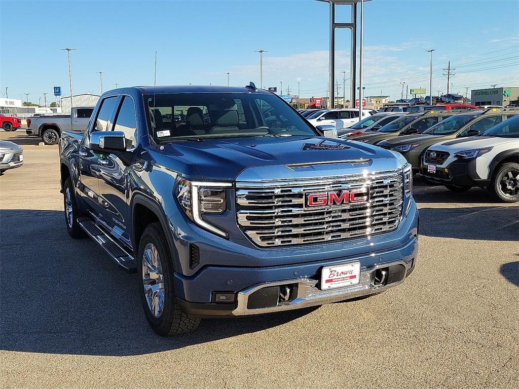 new 2026 GMC Sierra 1500 car, priced at $70,603