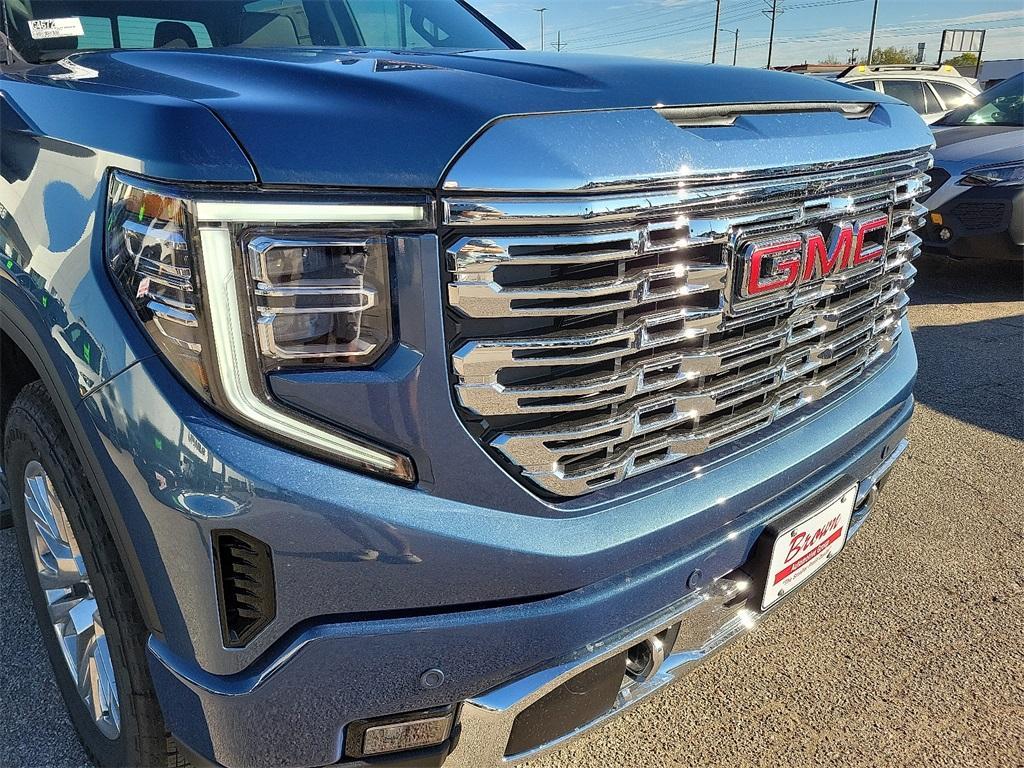 new 2026 GMC Sierra 1500 car, priced at $70,603