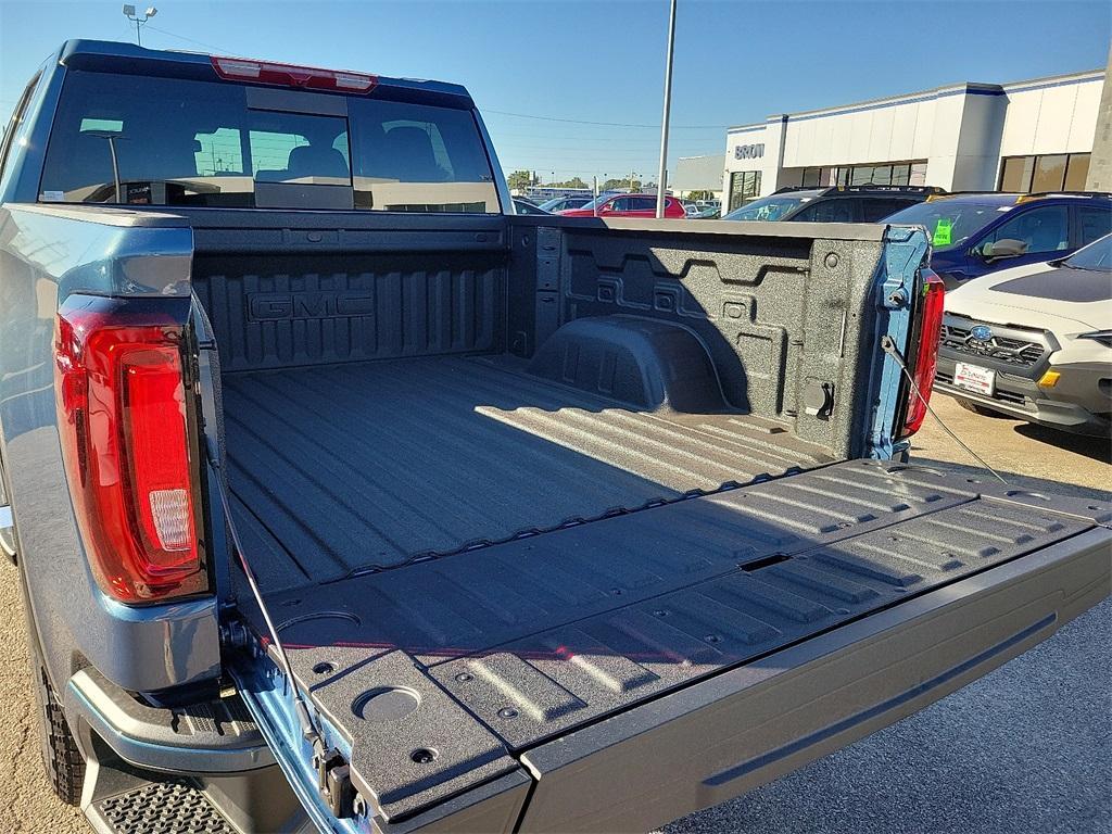 new 2026 GMC Sierra 1500 car, priced at $70,603