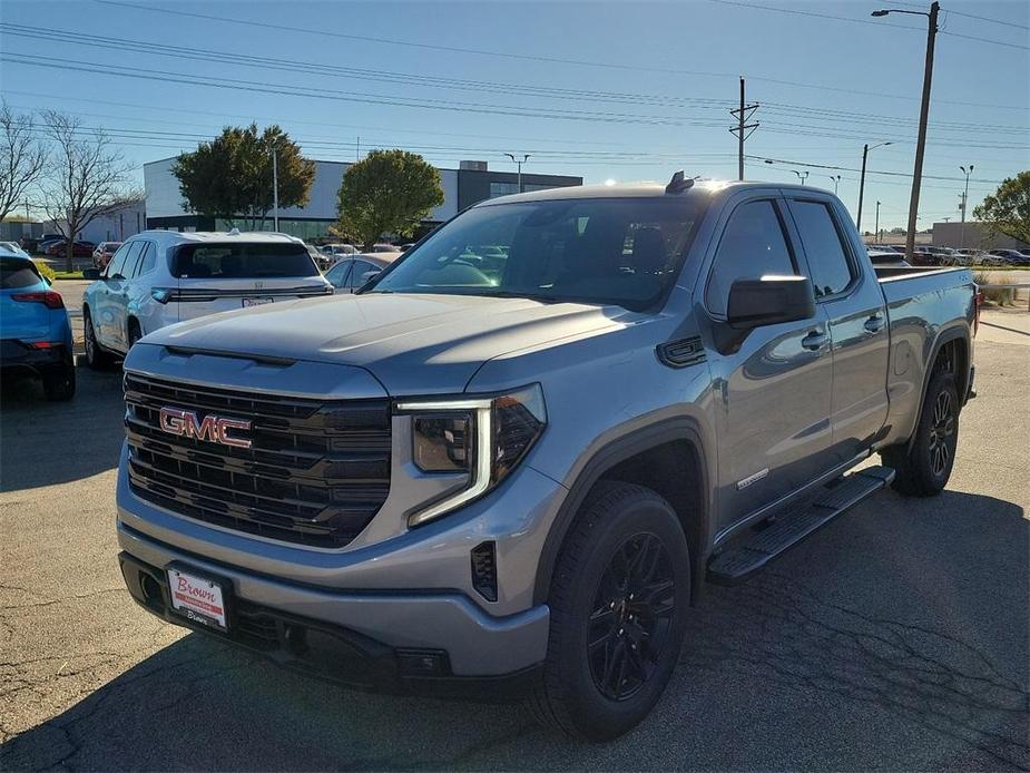 new 2025 GMC Sierra 1500 car, priced at $52,814