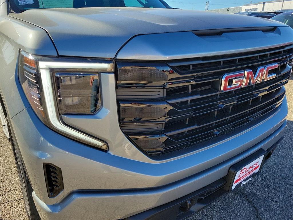 new 2025 GMC Sierra 1500 car, priced at $52,814