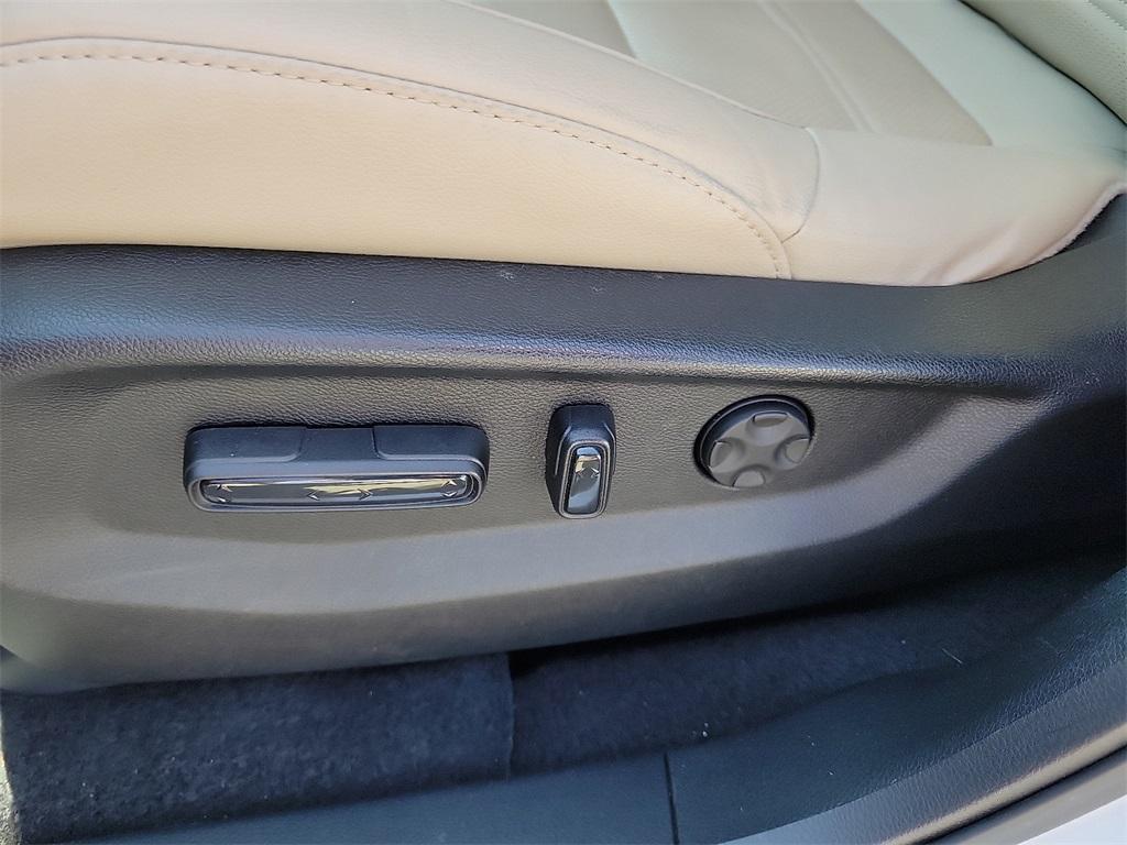 used 2022 Honda CR-V car, priced at $29,979