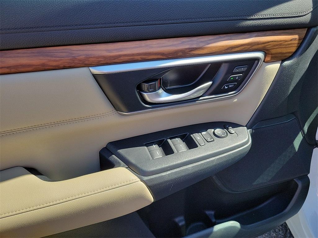used 2022 Honda CR-V car, priced at $29,979