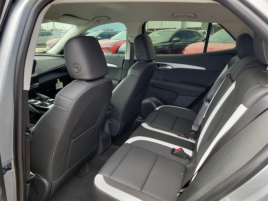 new 2025 Buick Envision car, priced at $36,999