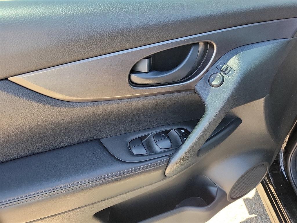 used 2021 Nissan Rogue Sport car, priced at $15,462