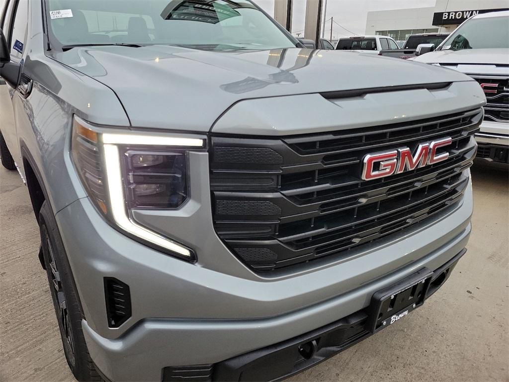 new 2025 GMC Sierra 1500 car, priced at $51,272