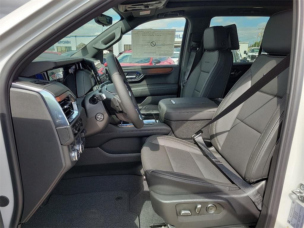 new 2025 GMC Yukon car, priced at $94,125