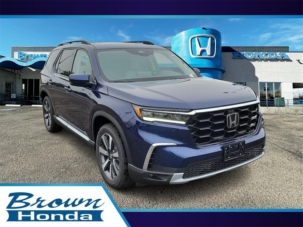 new 2025 Honda Pilot car, priced at $50,584