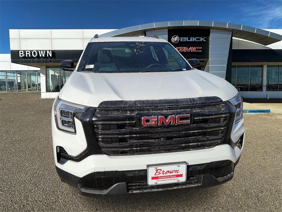 new 2025 GMC Terrain car, priced at $34,012