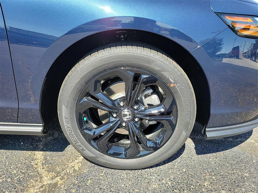 new 2025 Honda Accord car, priced at $31,076