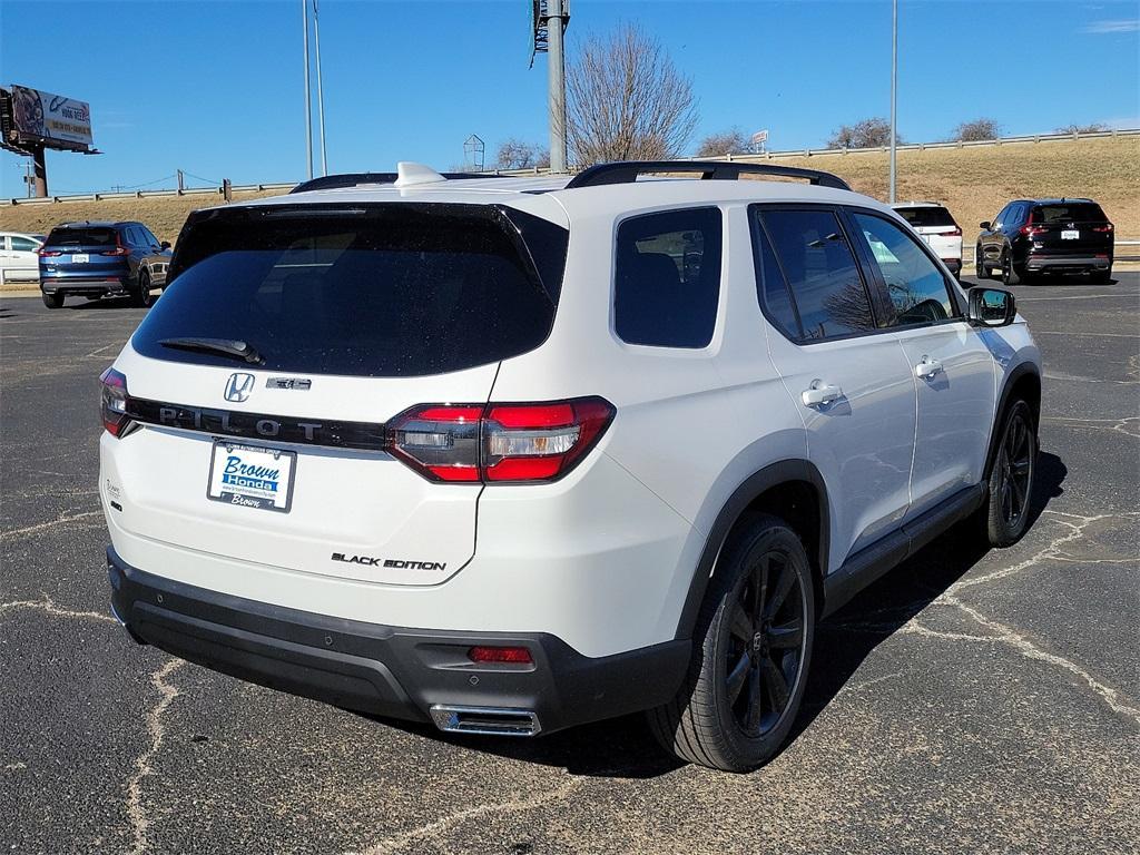 new 2025 Honda Pilot car, priced at $54,737