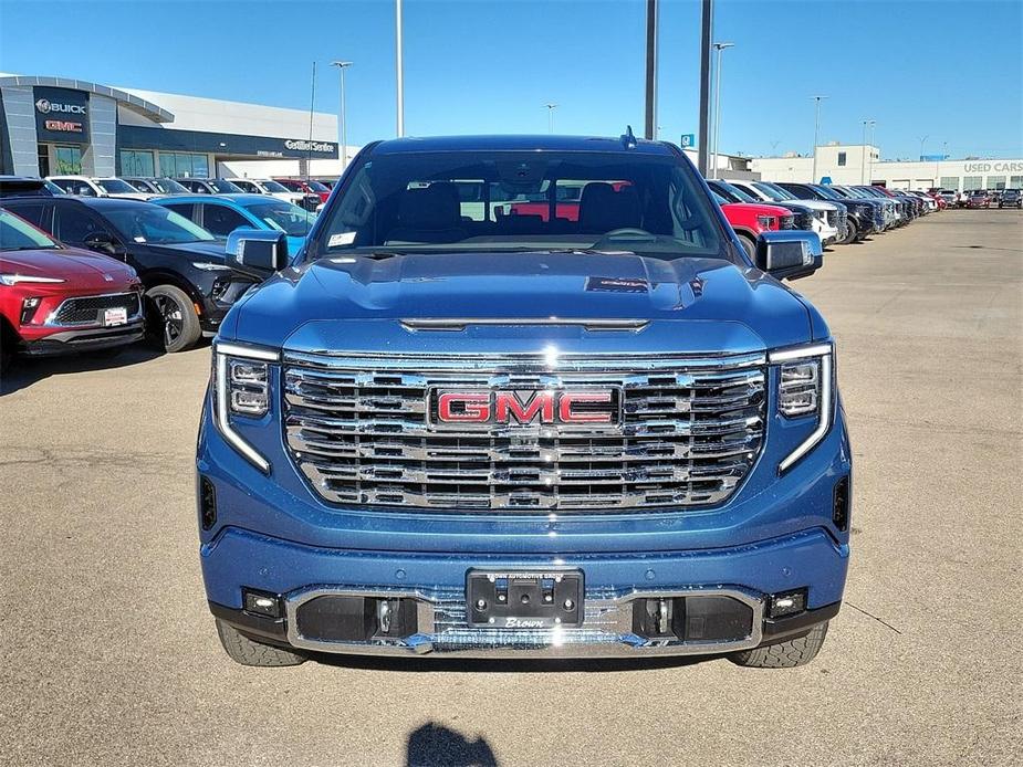 new 2025 GMC Sierra 1500 car, priced at $68,097