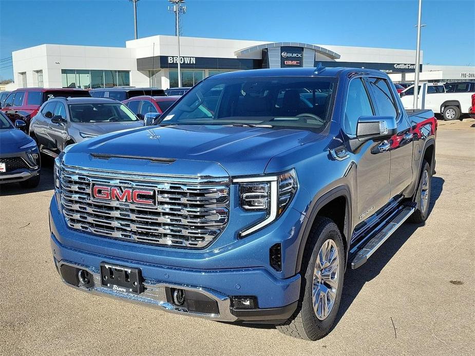 new 2025 GMC Sierra 1500 car, priced at $68,097