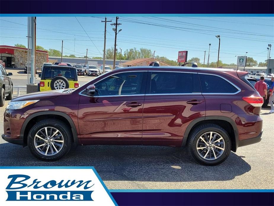 used 2018 Toyota Highlander car, priced at $23,669