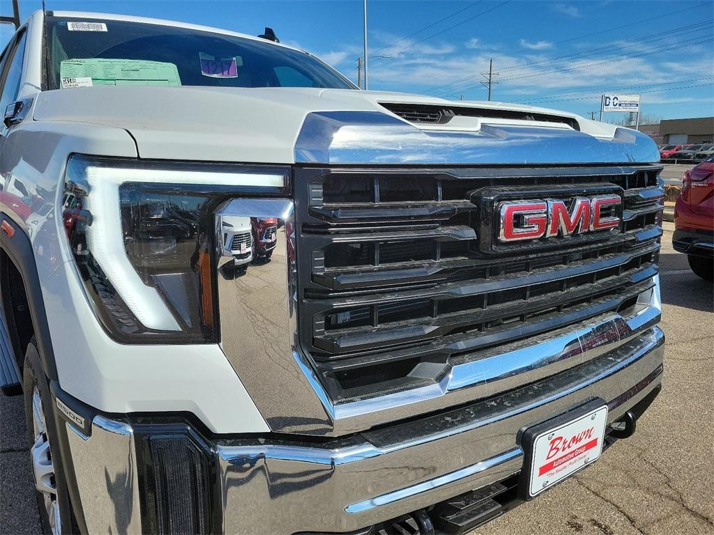 new 2025 GMC Sierra 2500 car, priced at $60,552