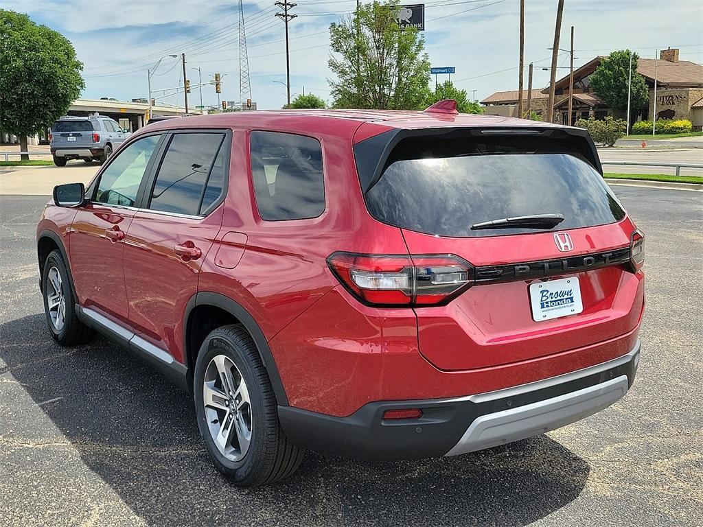 new 2025 Honda Pilot car, priced at $45,155