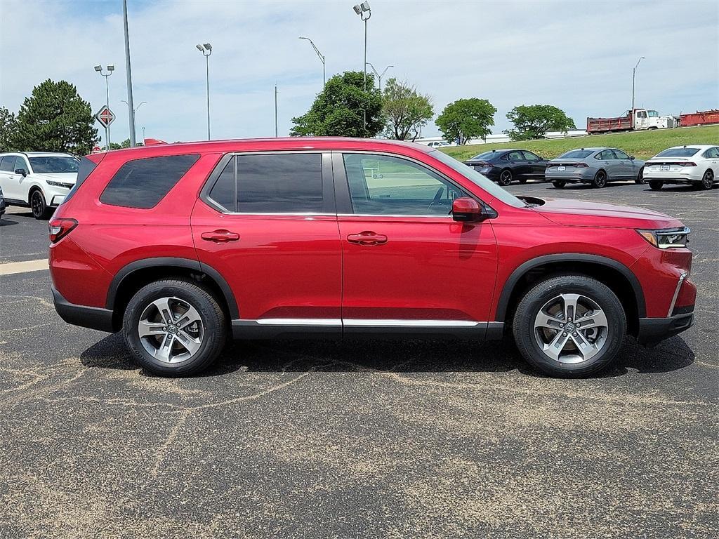 new 2025 Honda Pilot car, priced at $45,155