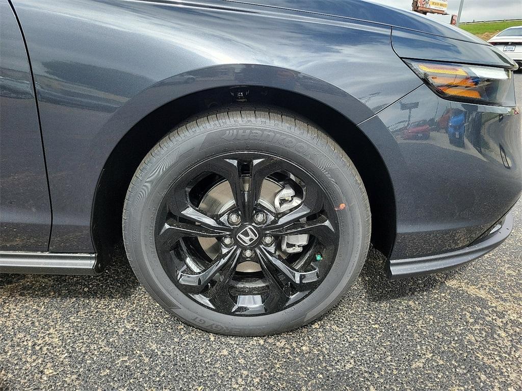 new 2025 Honda Accord car, priced at $30,995