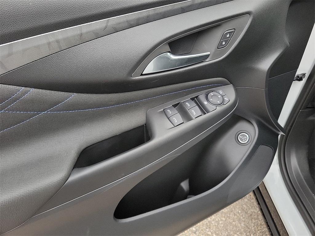 new 2025 Buick Envista car, priced at $29,299