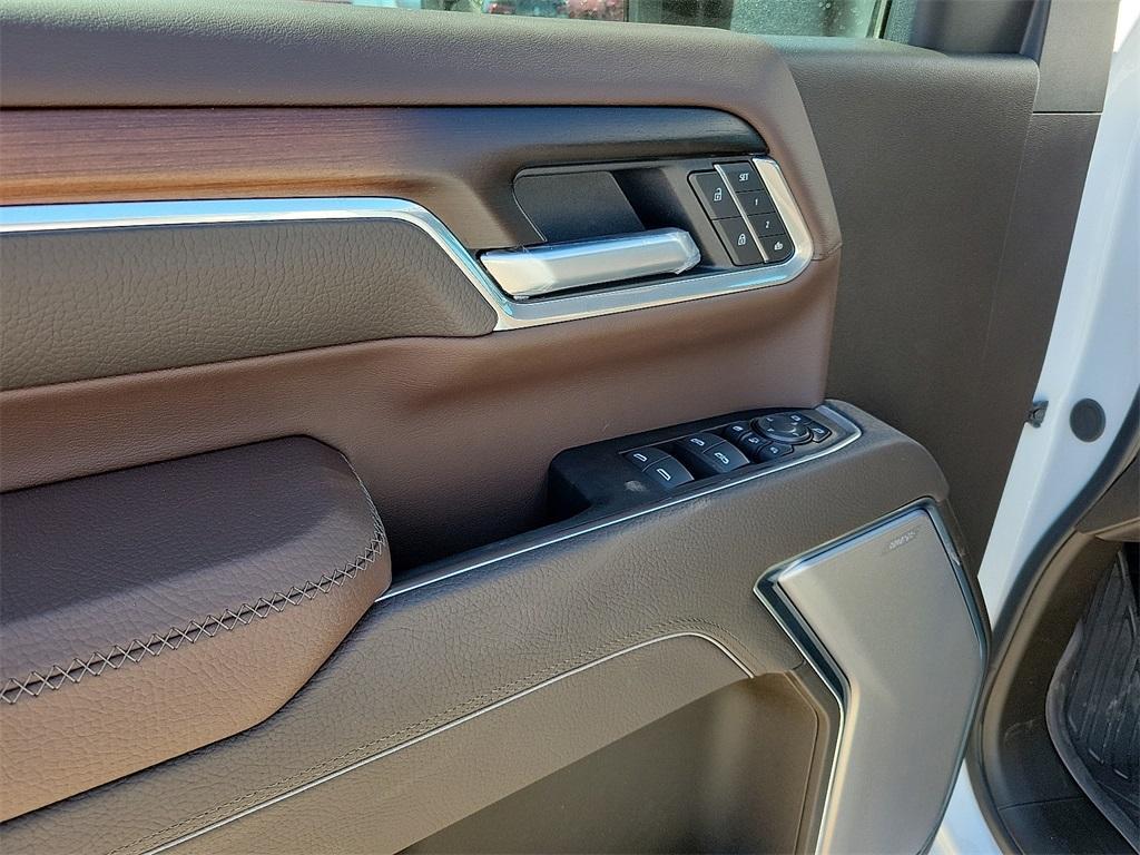 new 2025 GMC Sierra 2500 car, priced at $90,268
