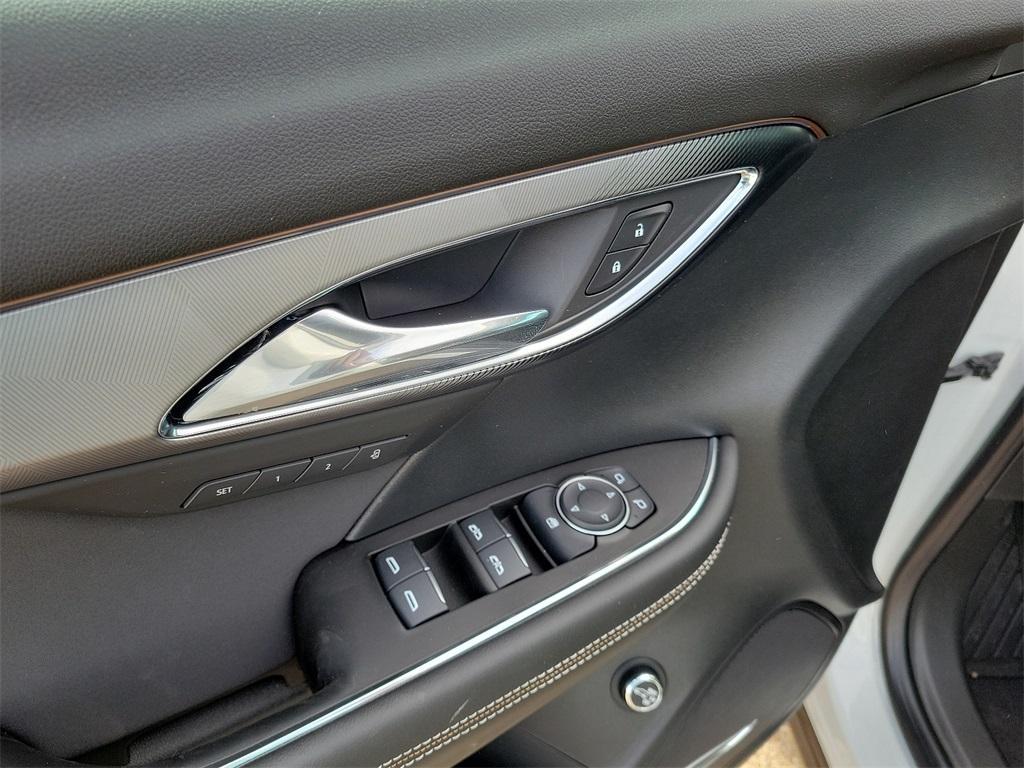new 2025 Buick Envision car, priced at $39,413