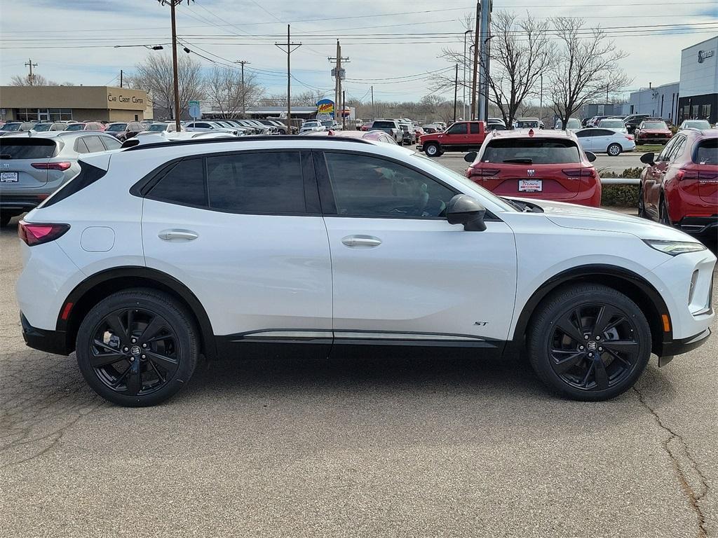 new 2025 Buick Envision car, priced at $39,413