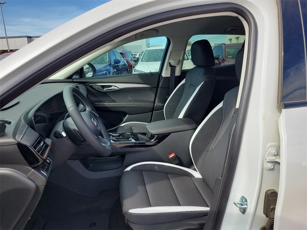 new 2025 Buick Envision car, priced at $39,413